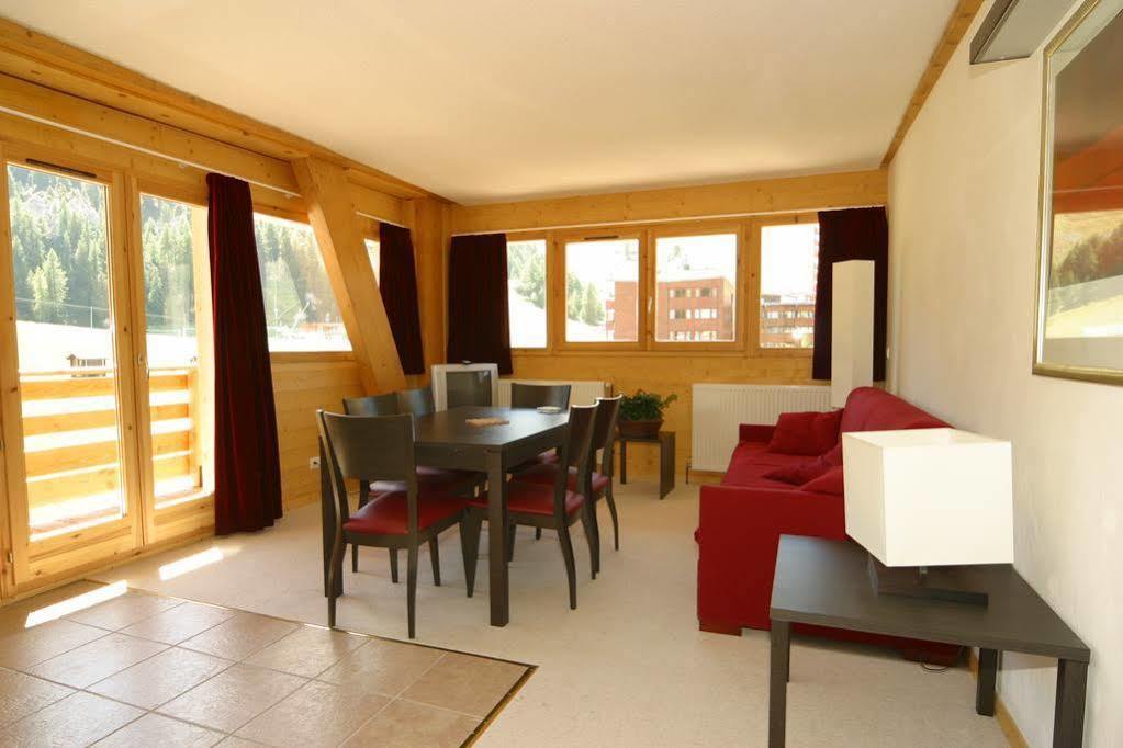 Residence Odalys Le Pelvoux ลาปลาญ ภายนอก รูปภาพ